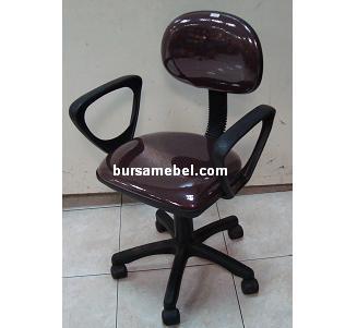 Kursi HW BM.JPG/